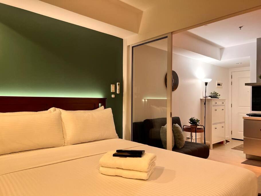 Azure New Elegant Relaxing Staycation Place Manila