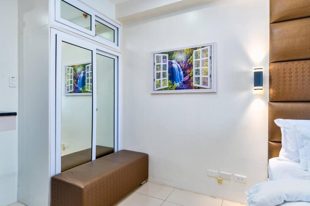 Sunny Suite: Luxe Comfort Apartment