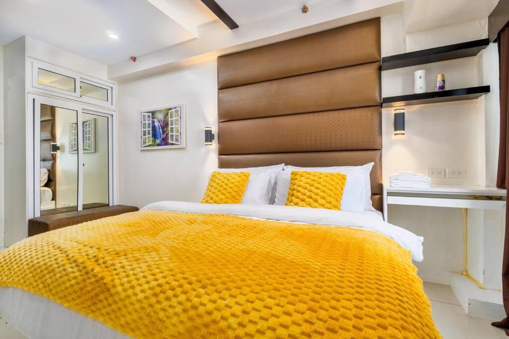 Sunny Suite: Luxe Comfort Manila