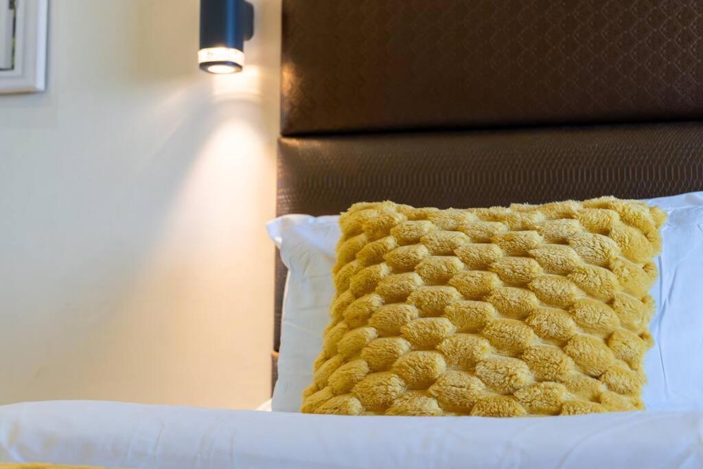 Apartment Sunny Suite: Luxe Comfort