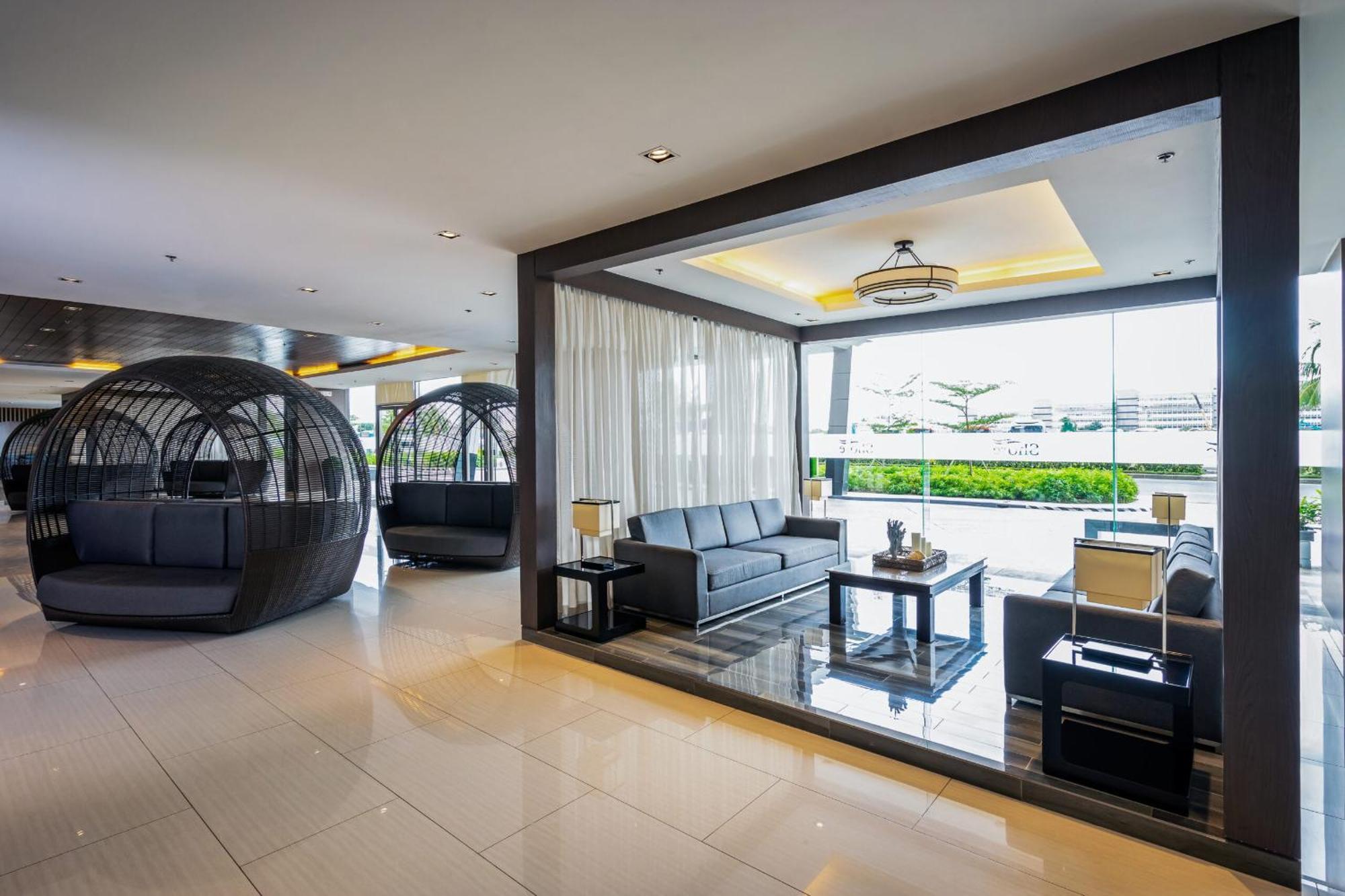 Gemstonebr In Smdc Shore Residences Apartment *