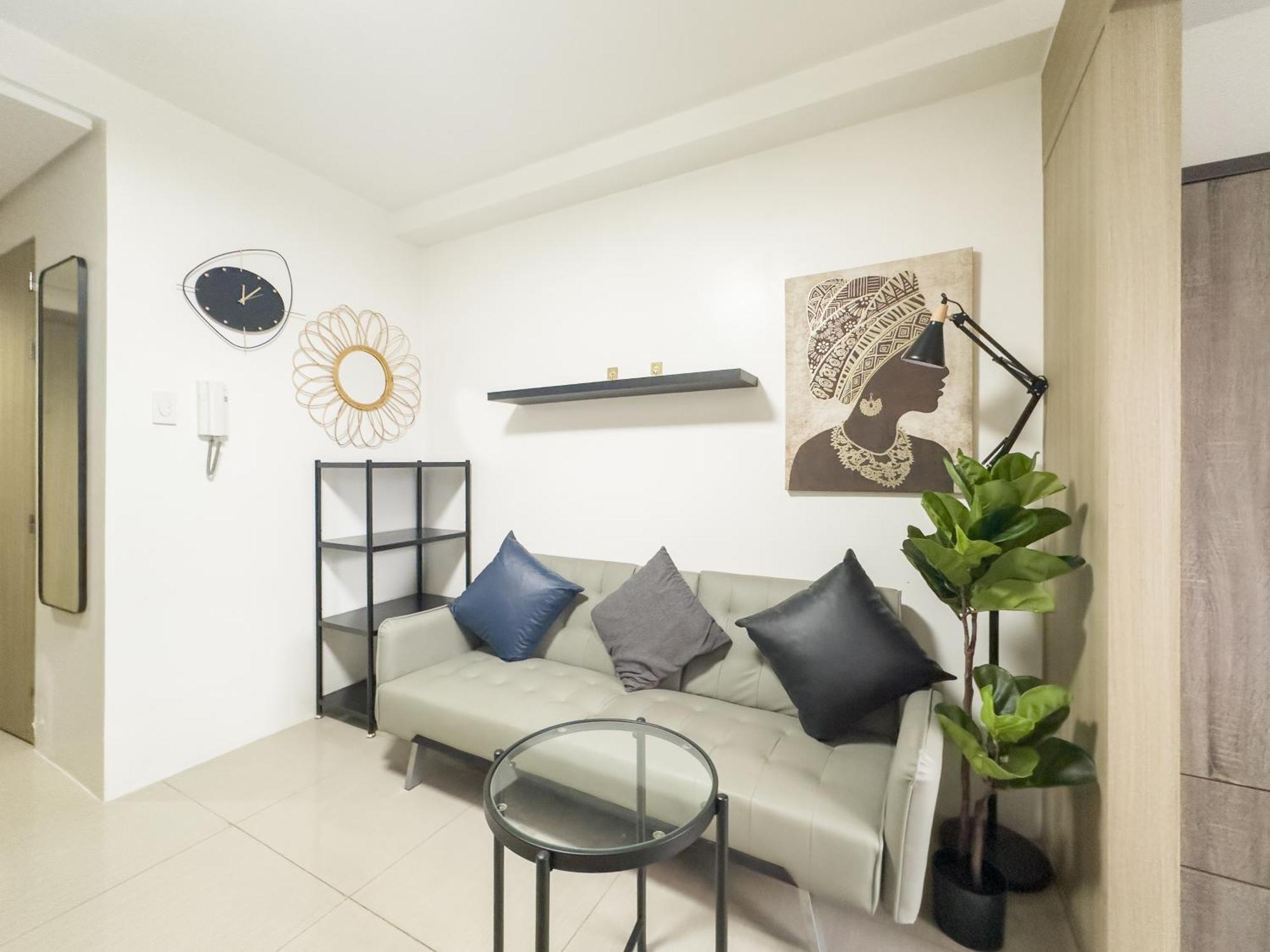 Gemstonebr In Smdc Shore Residences Apartment *