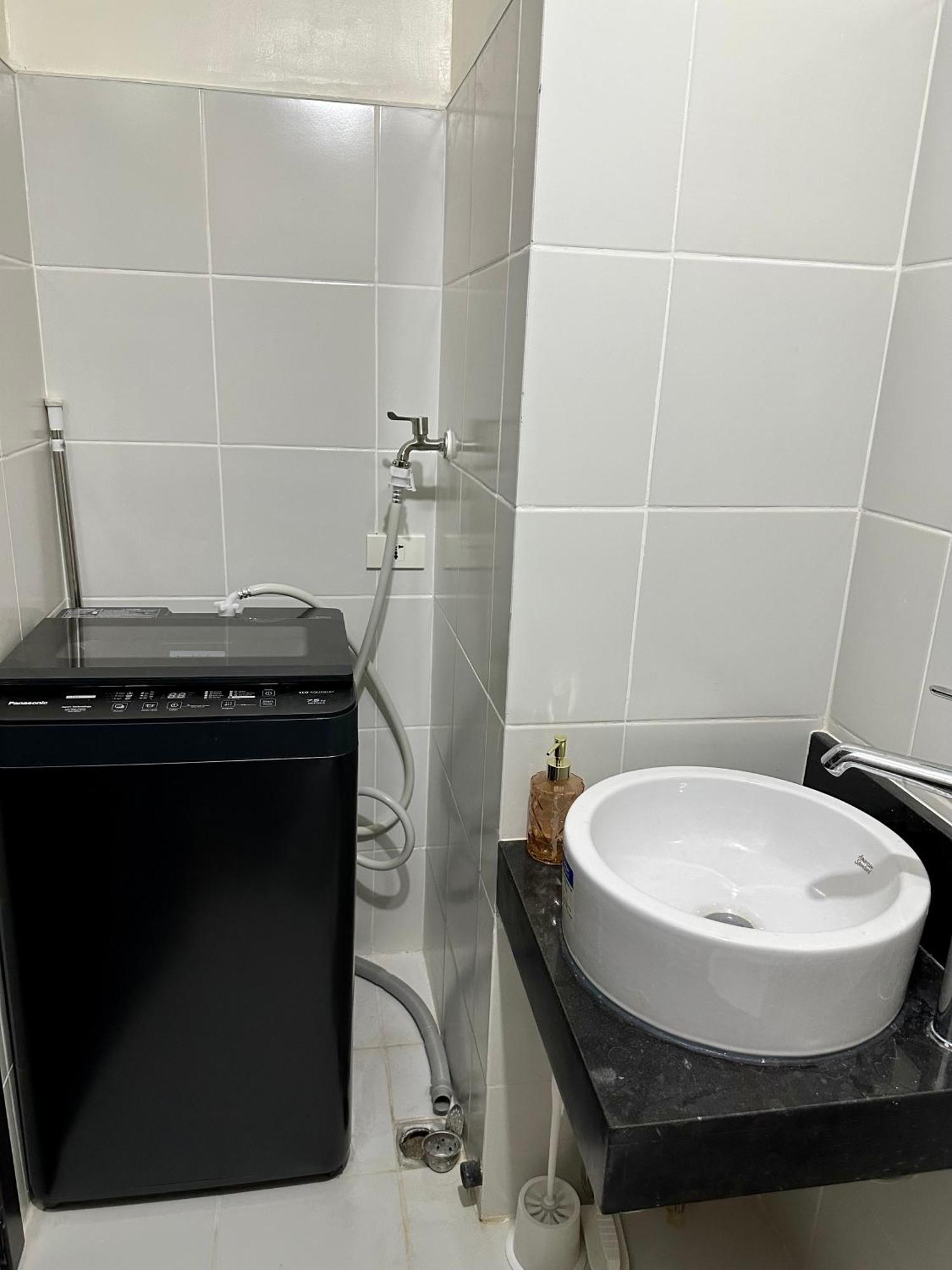 1br W/ Balcony * Manila