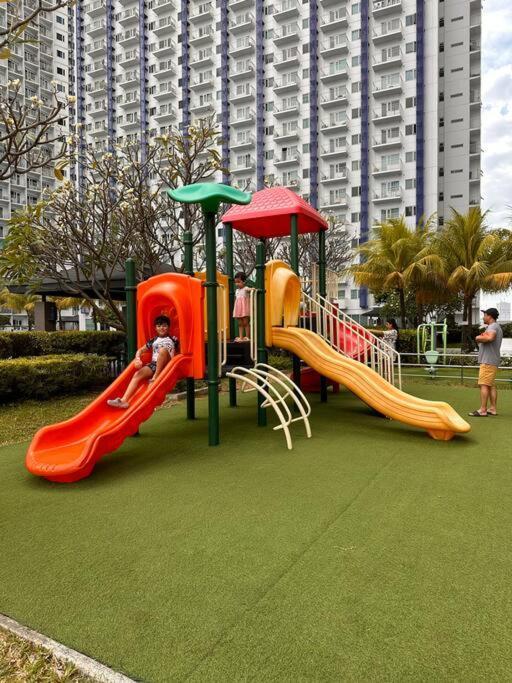 The Brentt Piazza At Sm Jazz Makati With Balcony Apartment *