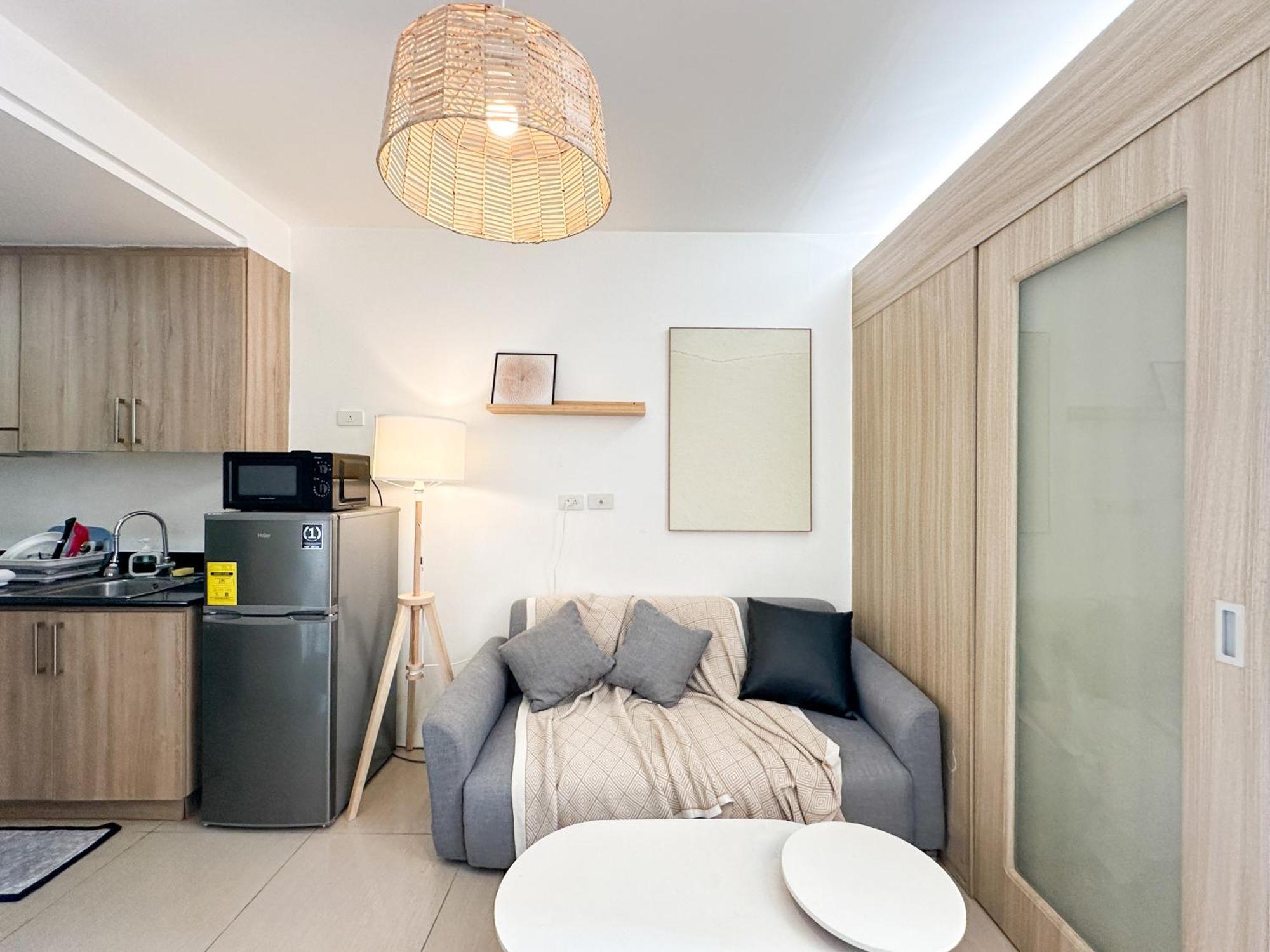 Gemstonebr In Smdc Shore Residences Manila