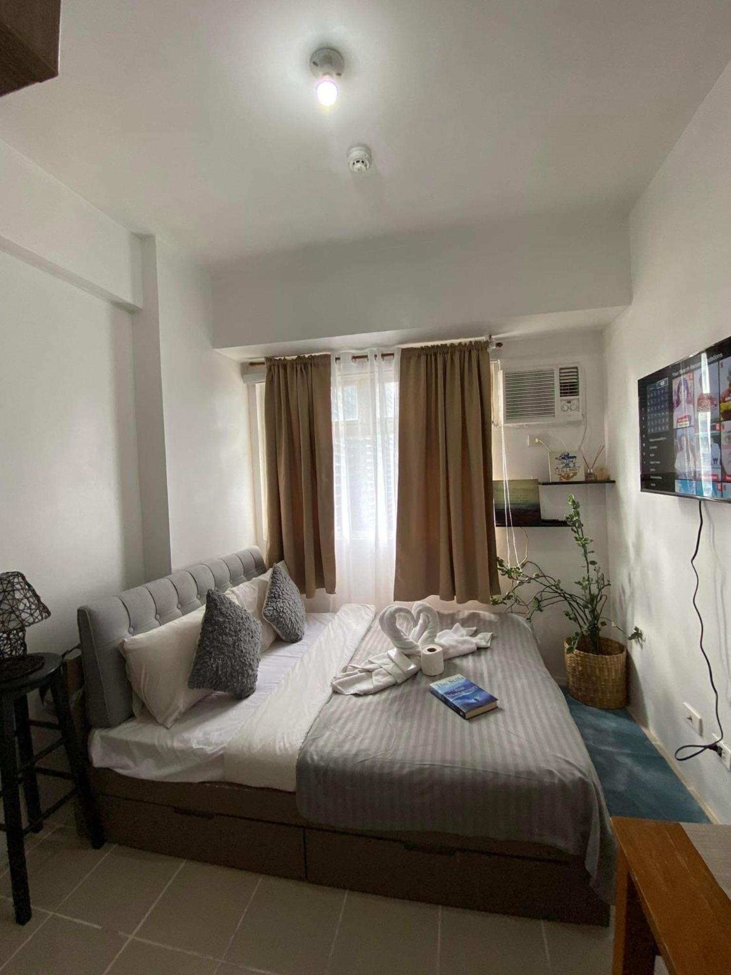 Affordable Buenbyahe Staycation In Urban Deca Tower Edsa, F Residences And The Regalia Park Tower Cubao Apartment