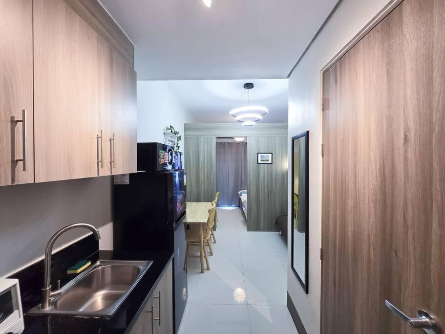 1br Unit Condotel W Balcony Fame Residences -fm29 Apartment