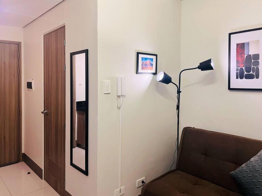1br Unit Condotel W Balcony Fame Residences -fm27