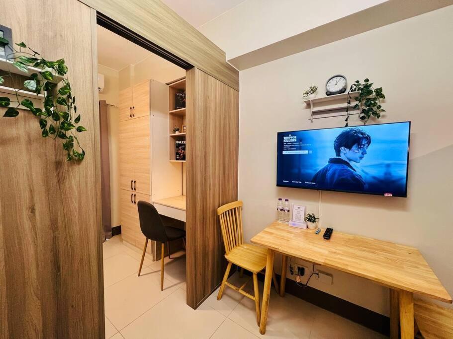 1br Unit Condotel W Balcony Fame Residences -fm27 Apartment Manila