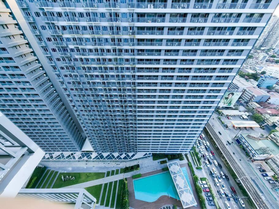 1br Unit Condotel W Balcony Fame Residences -fm08 Apartment