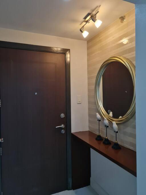 Big 2br Near Burgos Circle, Highstreet, St Lukes - B Parklane T1 *