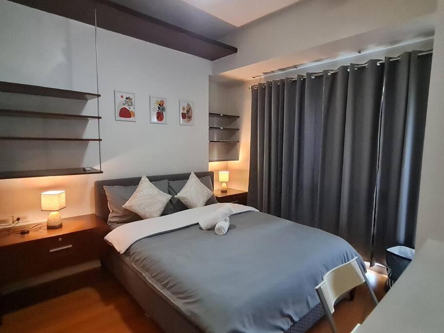 Big 2br Near Burgos Circle, Highstreet, St Lukes - B Parklane T1 Apartment