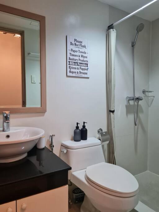 Apartment Big 2br Near Burgos Circle, Highstreet, St Lukes - B Parklane T1