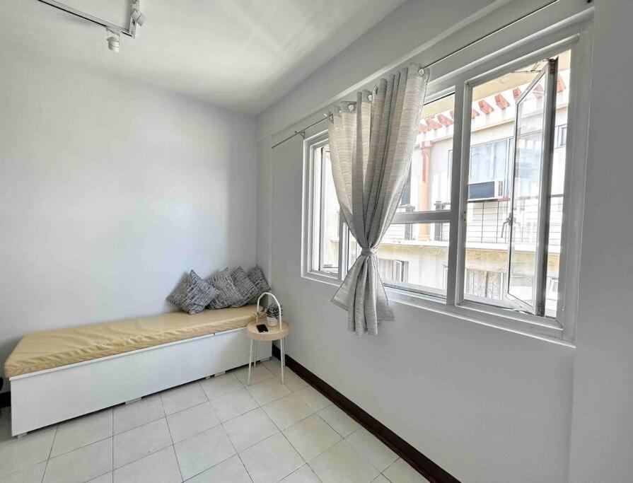 Budget 2 Bedroom With Free Parking Near Naia *