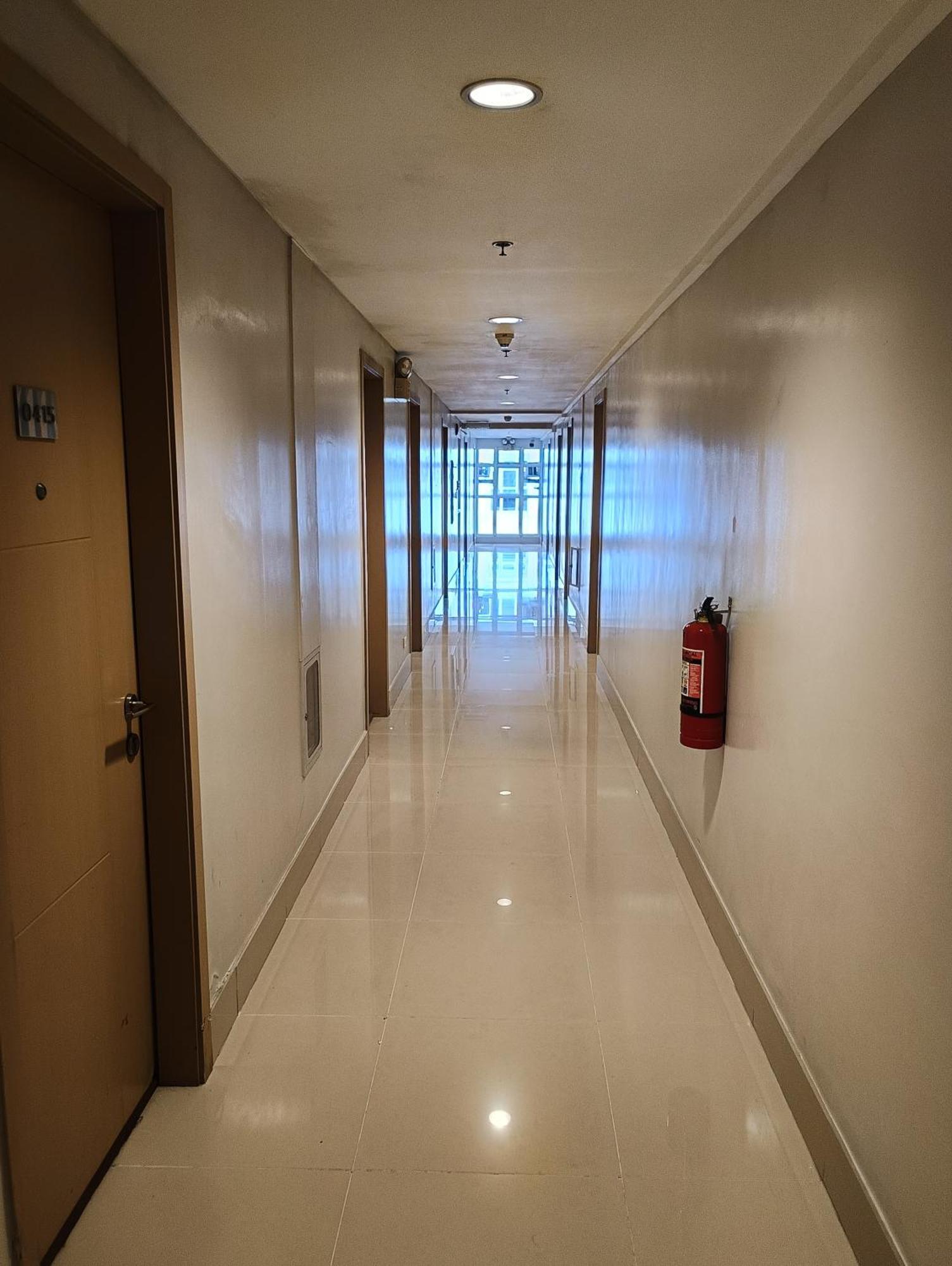 Sea Residences Moa -pauljade Place * Manila