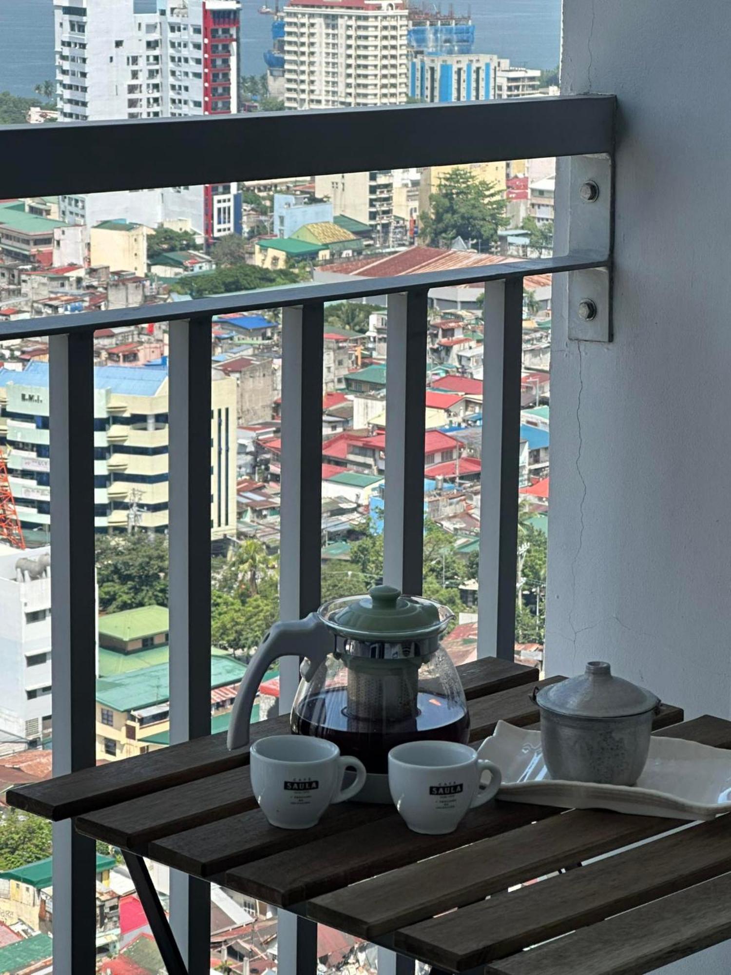 Apartment Residences Staycation By Pbyy
