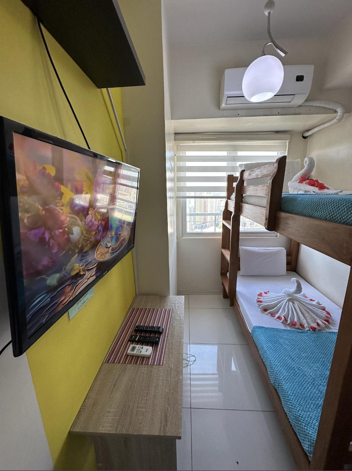Residences Staycation By Pbyy
