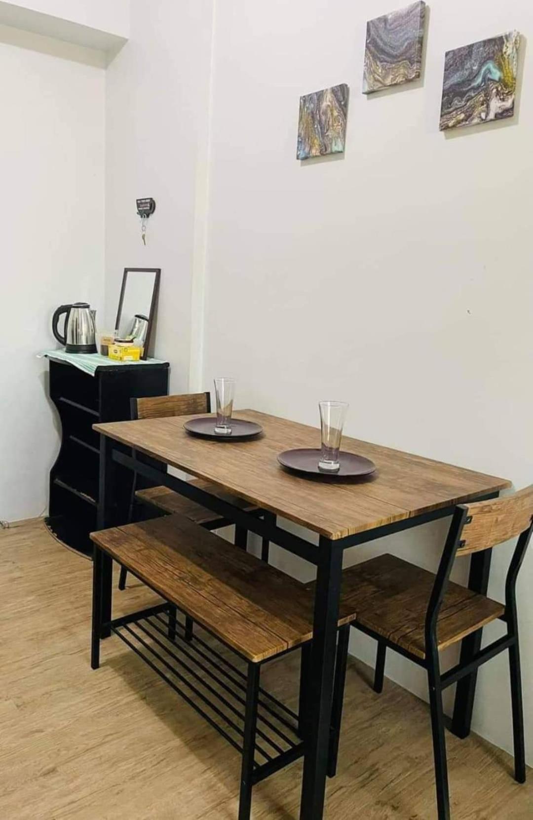 Alabang Cozy Apartment Manila