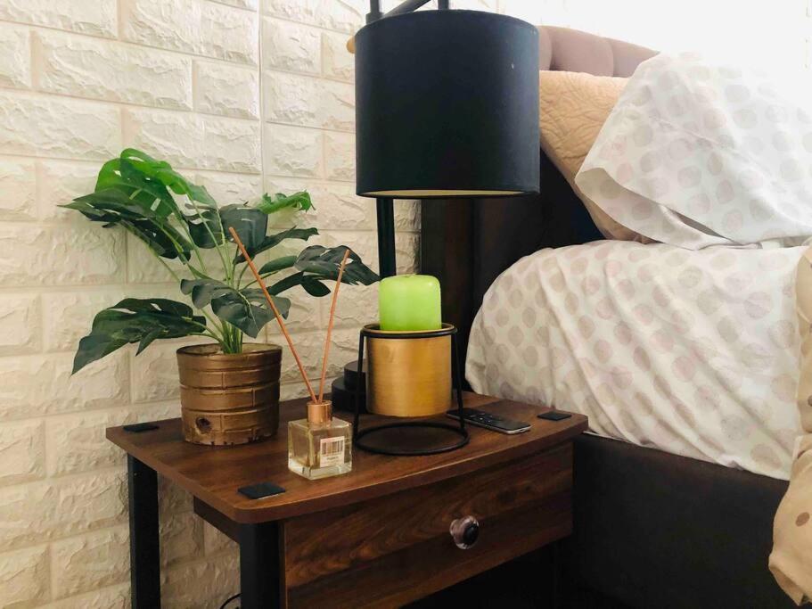 Apartment Stylish 1 Bedroom Near Bgc+airport!netflix+dsny+50mbps Manila