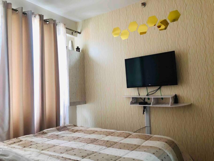 Stylish 1 Bedroom Near Bgc+airport!netflix+dsny+50mbps Apartment