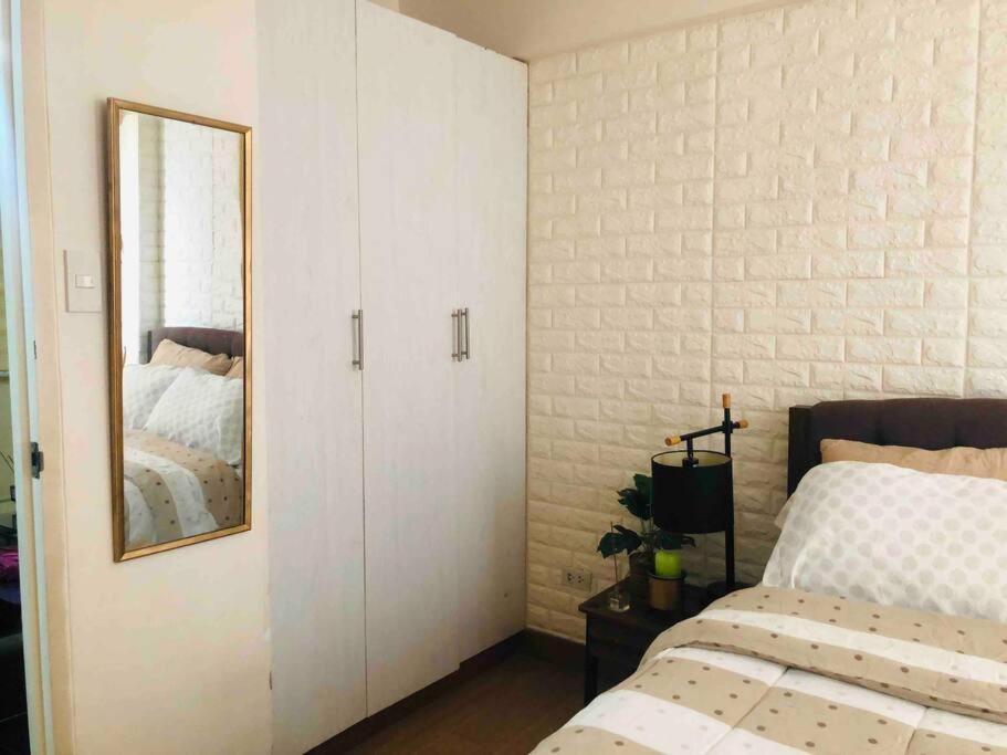 Apartment Stylish 1 Bedroom Near Bgc+airport!netflix+dsny+50mbps Manila