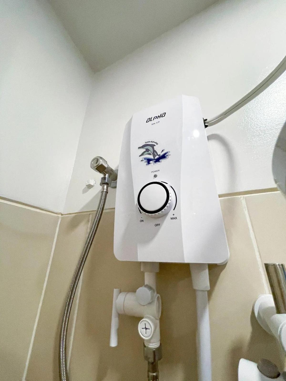 Cozy Mandaluyong With Wifi & Near Train Station Apartment *