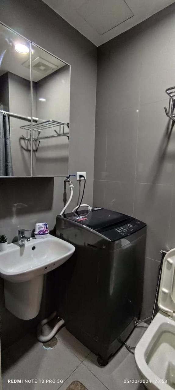 Sun And Moon Cozywhite Air Residences Makati Manila