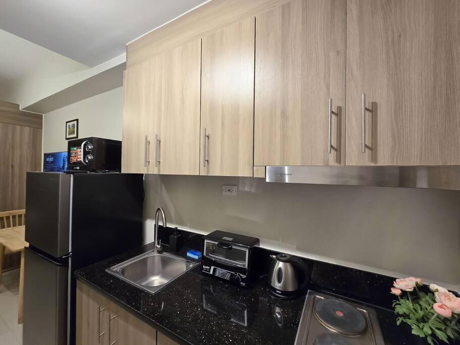 1br Unit Condotel W Balcony Fame Residences -fm38 Apartment Manila