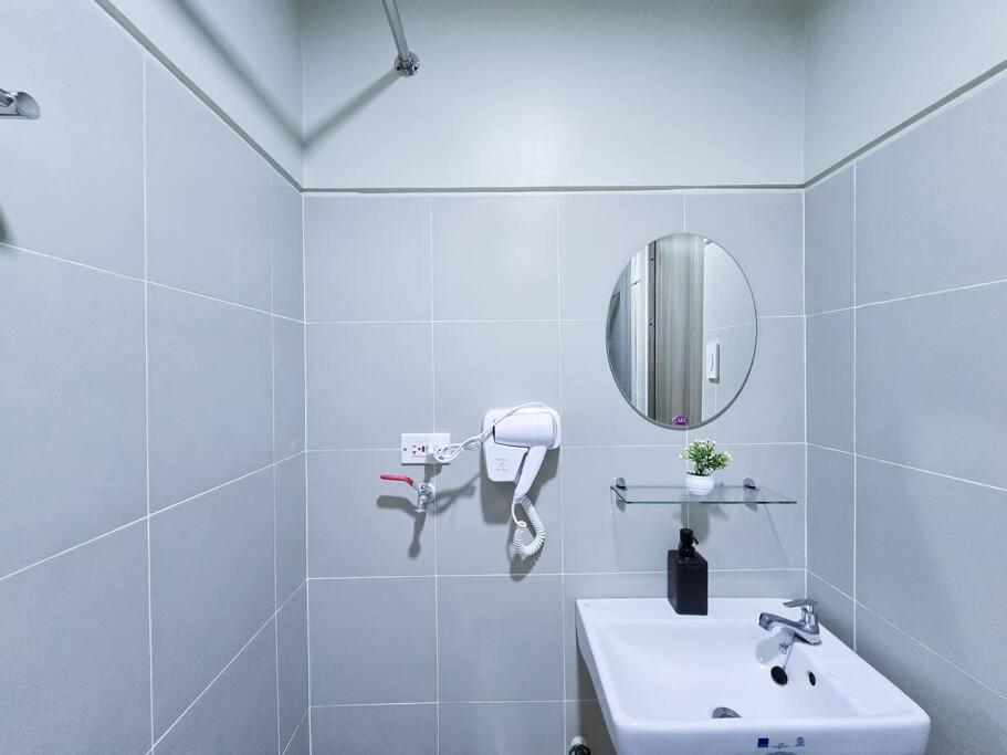 1br Unit Condotel W Balcony Fame Residences -fm38 *
