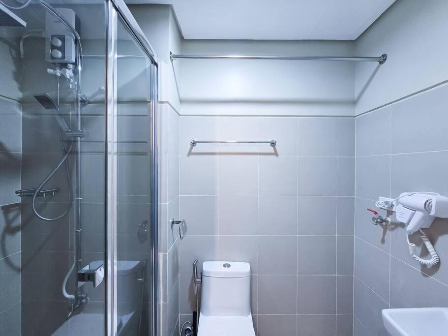1br Unit Condotel W Balcony Fame Residences -fm38 Manila