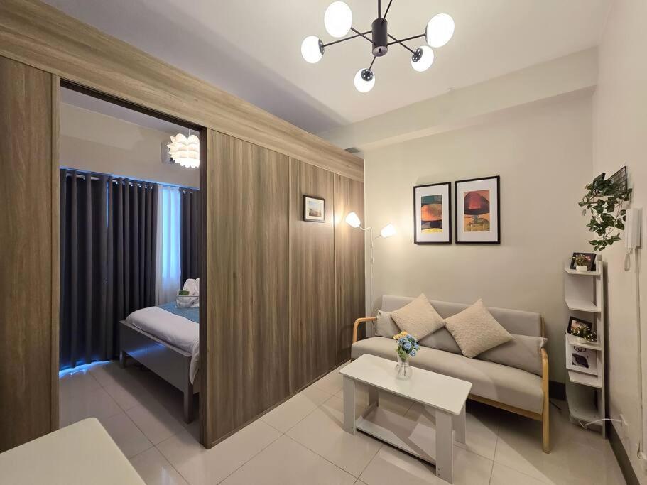 Apartment 1br Unit Condotel W Balcony Fame Residences -fm34