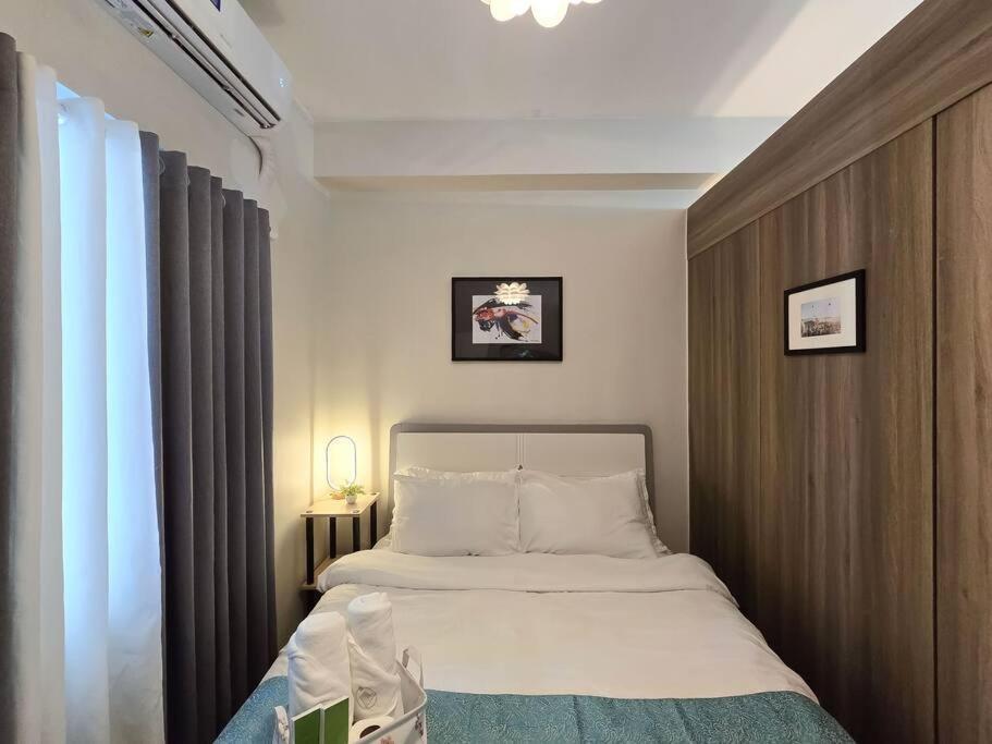 1br Unit Condotel W Balcony Fame Residences -fm34 * Manila