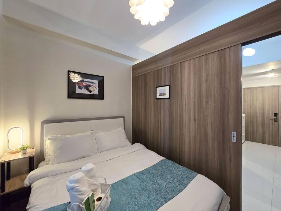 1br Unit Condotel W Balcony Fame Residences -fm34 Apartment *