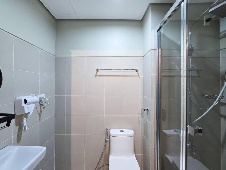 Apartment 1br Unit Condotel W Balcony Fame Residences -fm34