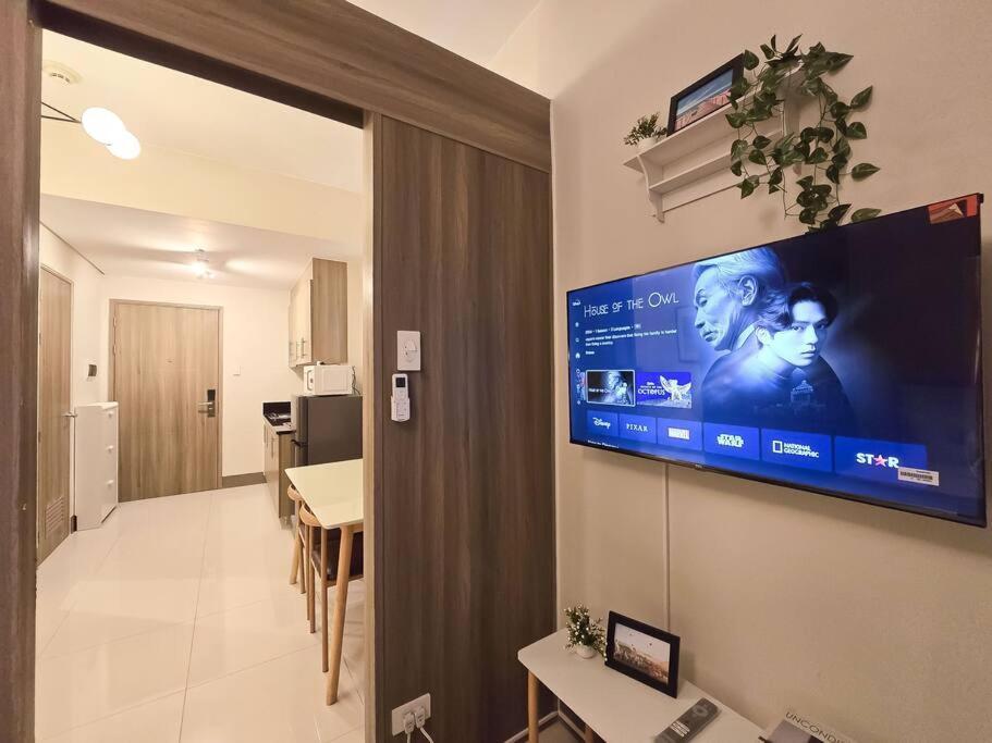 1br Unit Condotel W Balcony Fame Residences -fm34