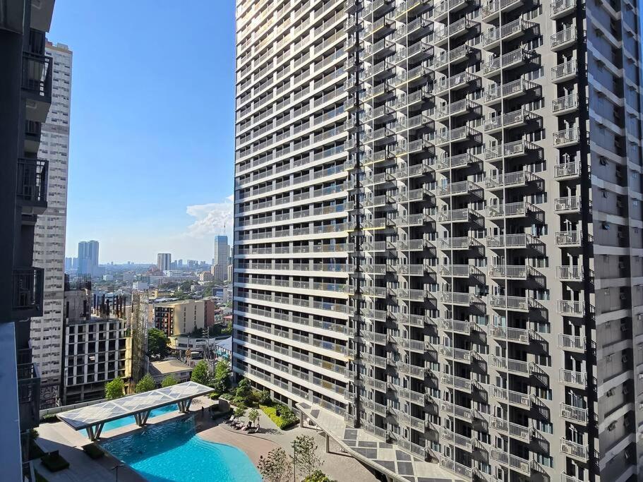 1br Unit Condotel W Balcony Fame Residences -fm34 Manila