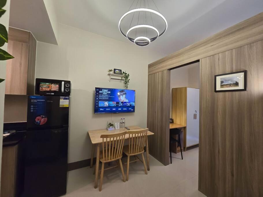1br Unit Condotel W Balcony Fame Residences -fm33 Apartment