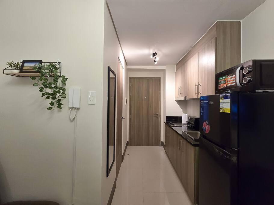 Apartment 1br Unit Condotel W Balcony Fame Residences -fm33 *