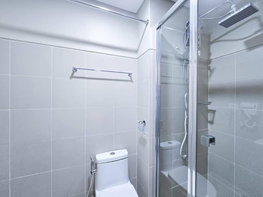 1br Unit Condotel W Balcony Fame Residences -fm33