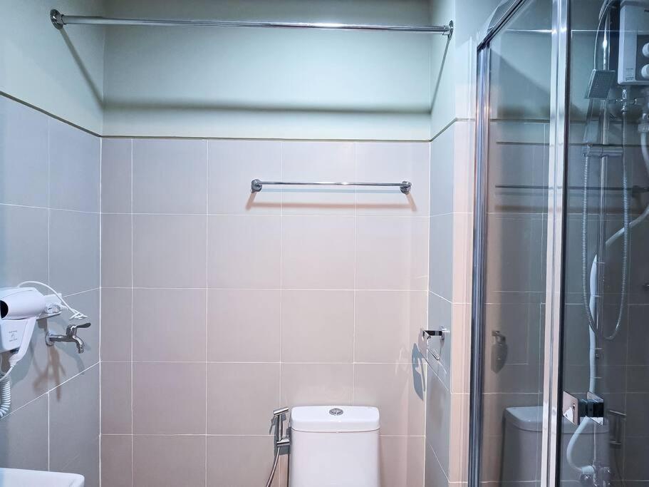 1br Unit Condotel W Balcony Fame Residences -fm32 Apartment