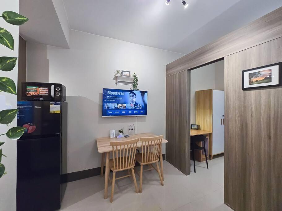 1br Unit Condotel W Balcony Fame Residences -fm32 *