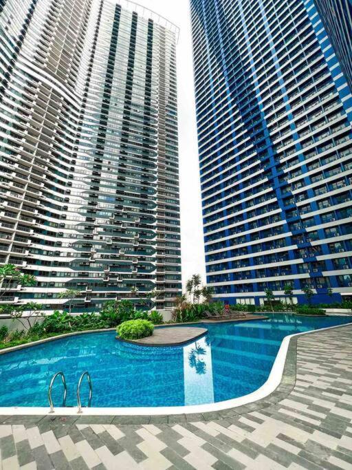 Apartment Air Residences - 1 Bedroom Unit With Wifi And Netflix Manila