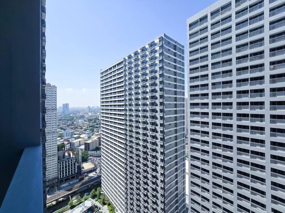 1br Unit Condotel W Balcony Fame Residences -fm31 Apartment
