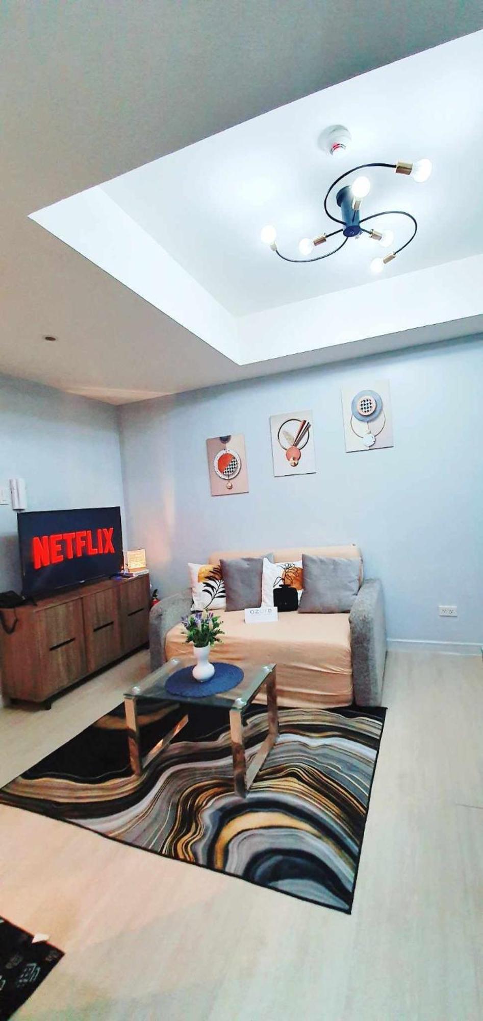 Beach Front Living In The Heart Of The City, Azure Residences * Manila