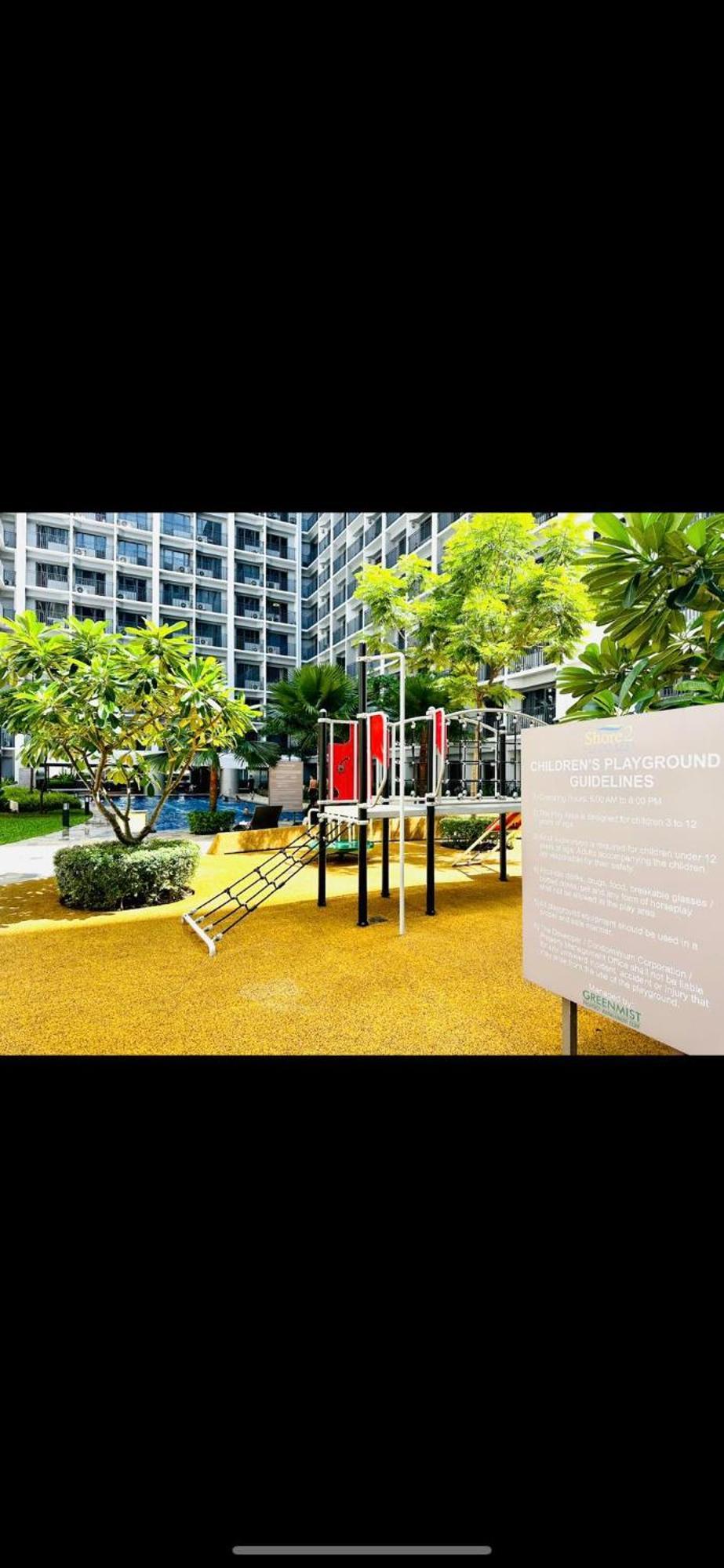 Mid-century Extent Unit @ Shore 2, Moa * Manila