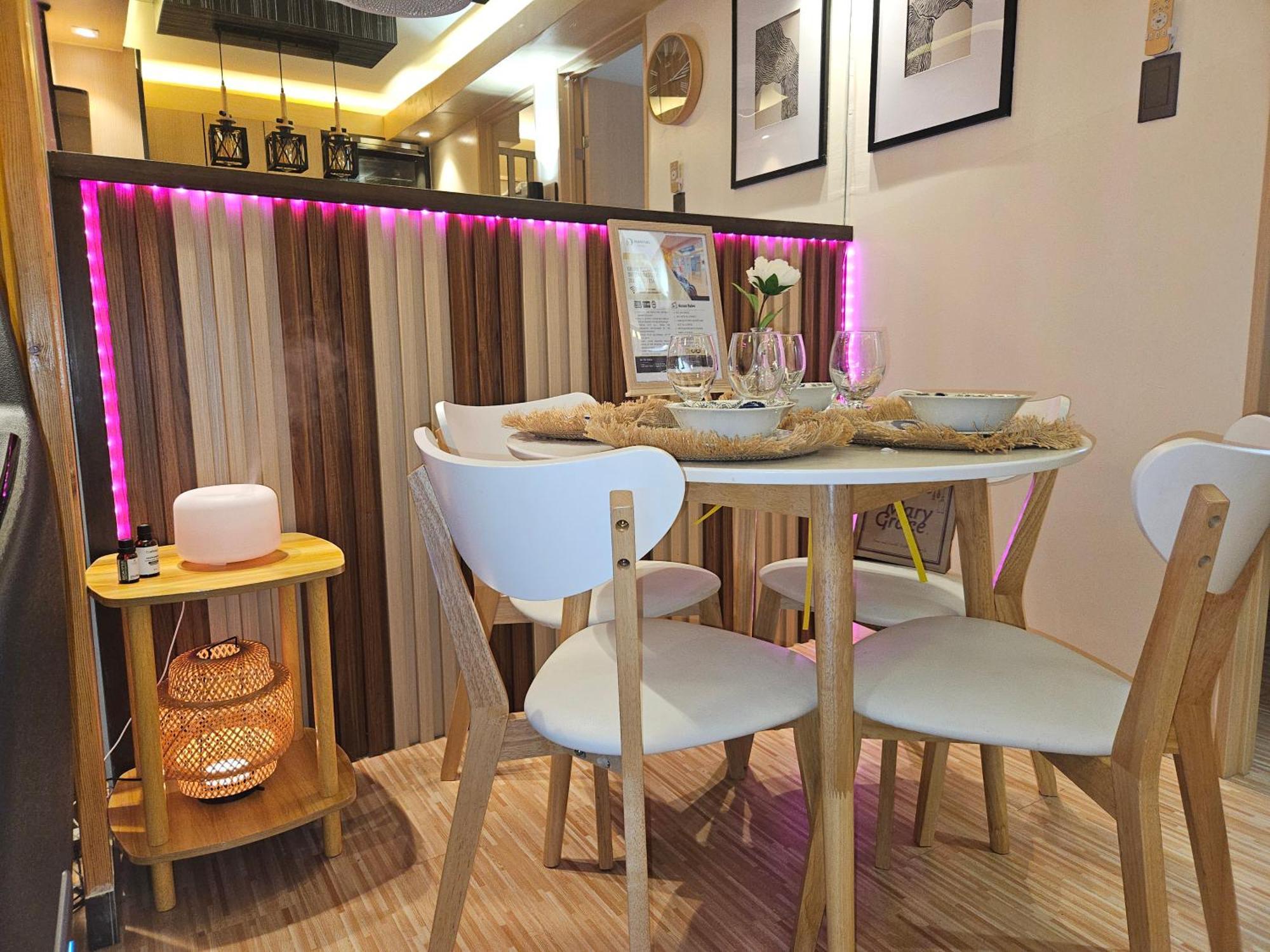 Dlighful Pad's Massagechair Freeparking Bar Park Garden Apartment
