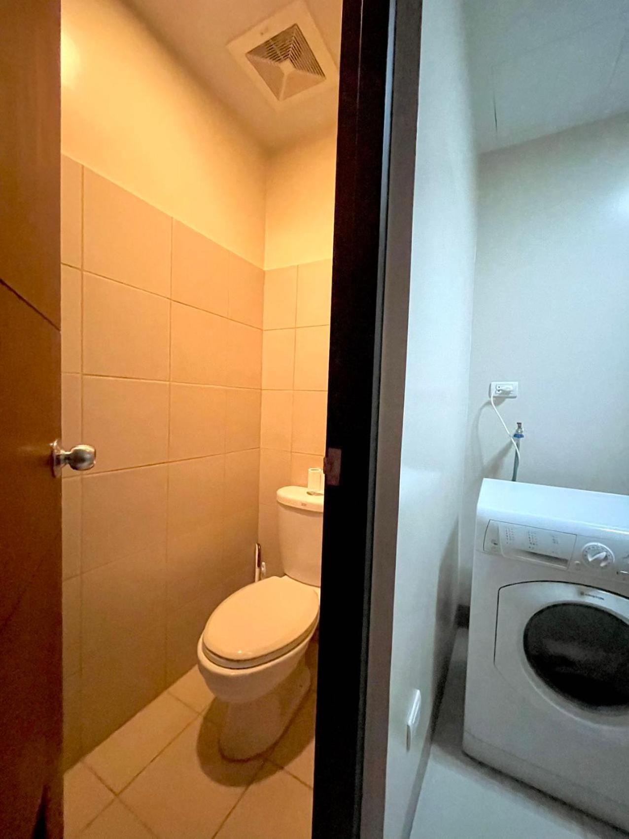 Spacious 2-br Unit In One Uptown Residences