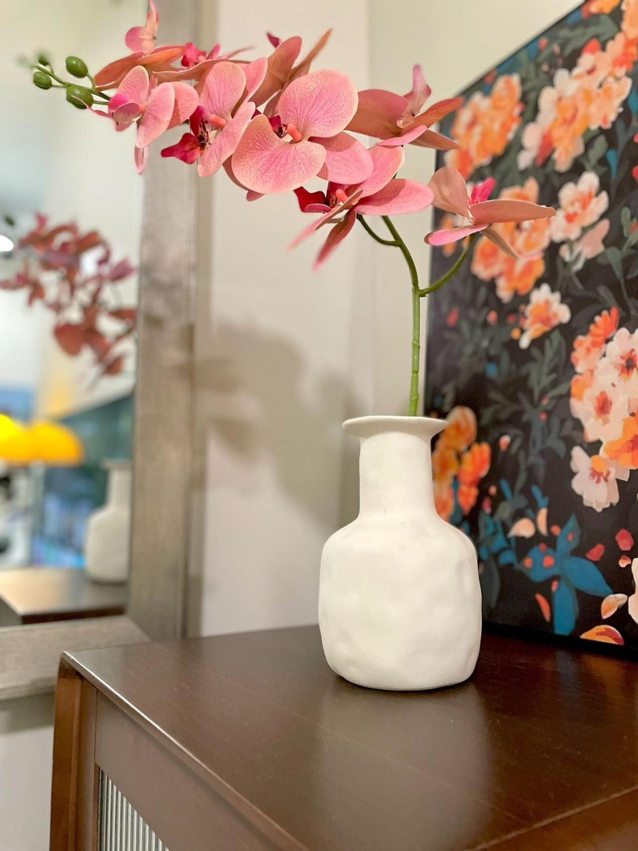 Spacious 2-br Unit In One Uptown Residences *