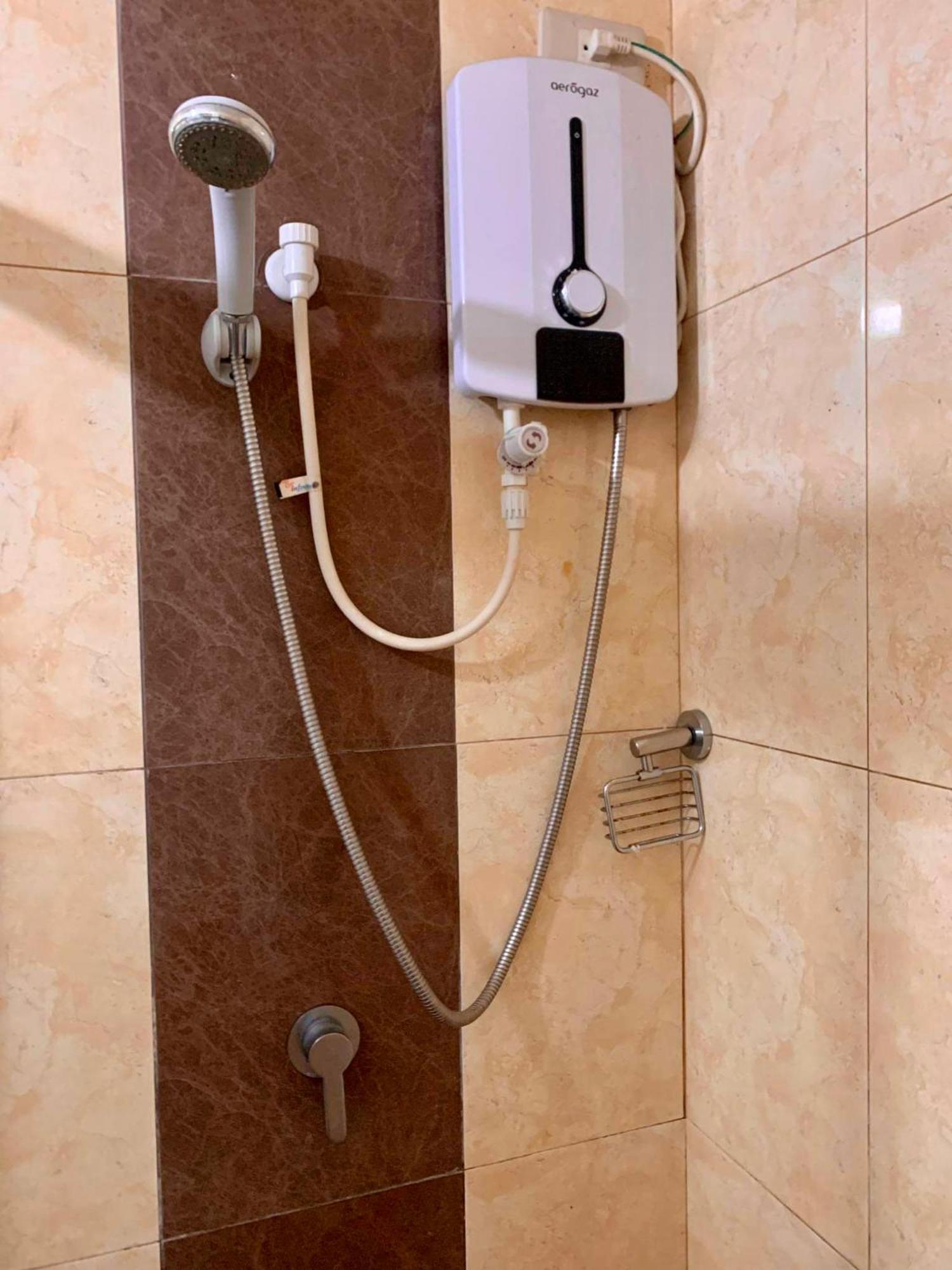 Fernhouse Affordable Cozy 2br Unit In Malate Manila