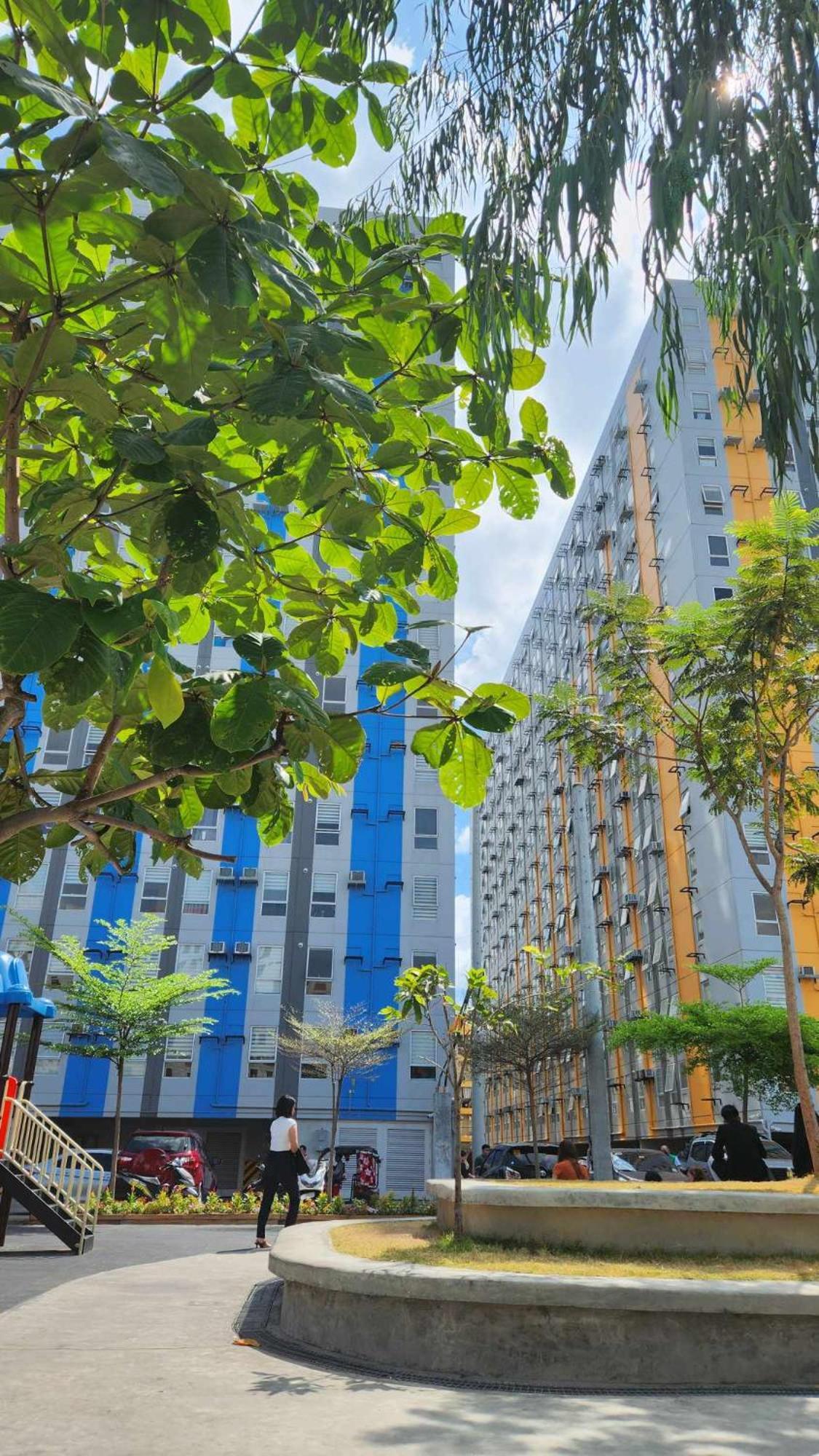 Urban Deca R1125 Ortigas Sm East Apartment